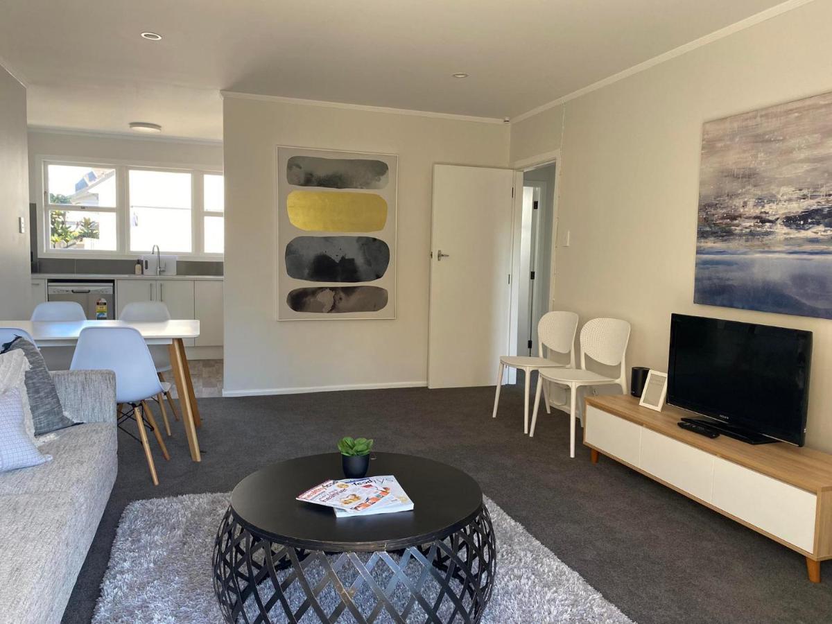 Lovely Newly Renovated Home Hamilton Luaran gambar