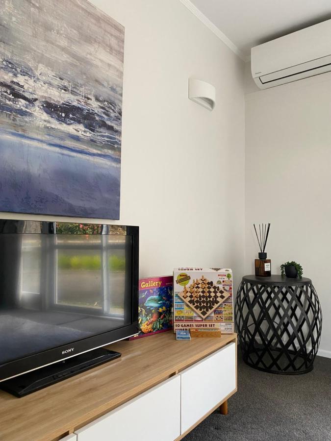 Lovely Newly Renovated Home Hamilton Luaran gambar